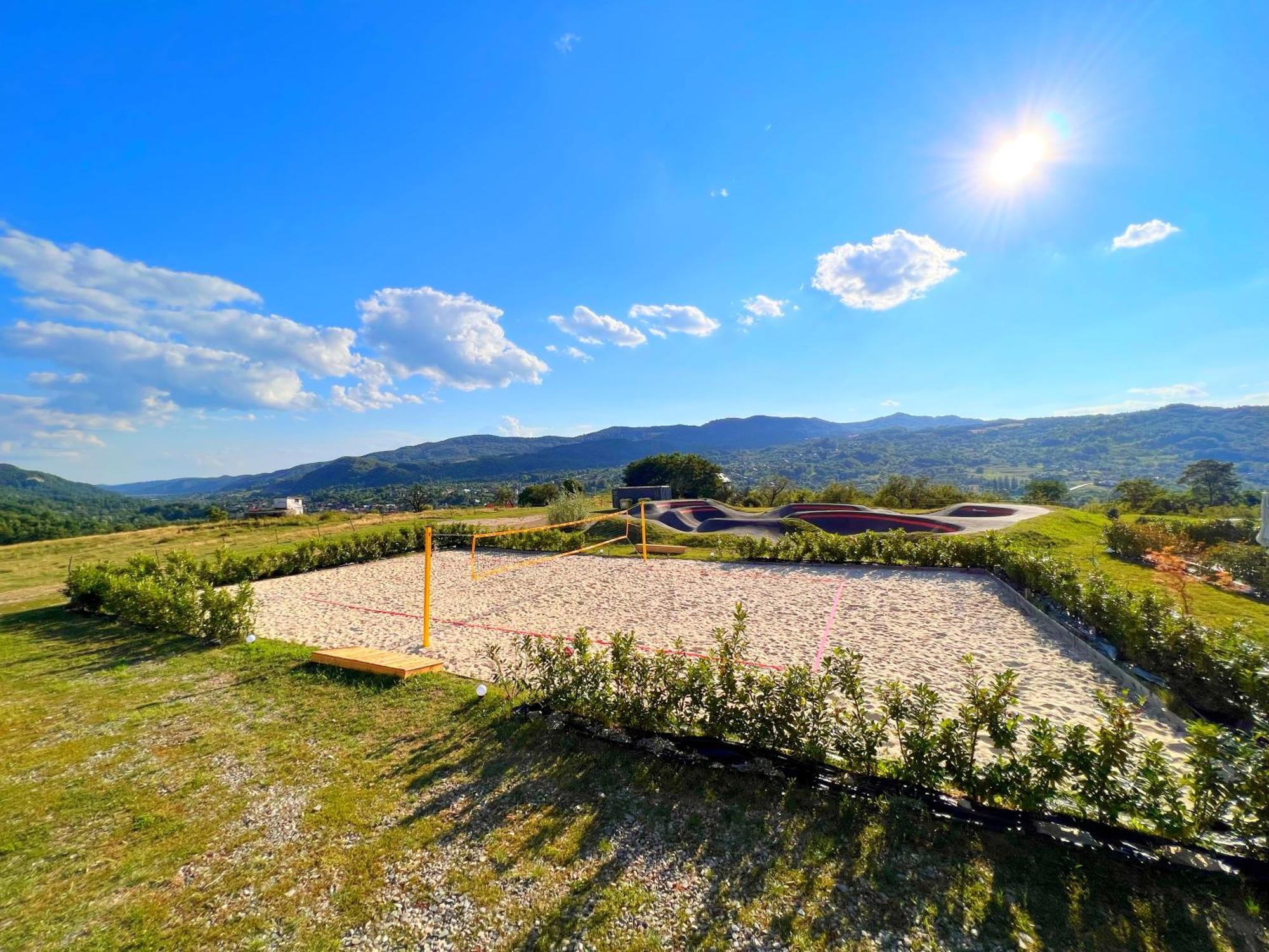 ホテル Flandra Glamping コルベニ エクステリア 写真